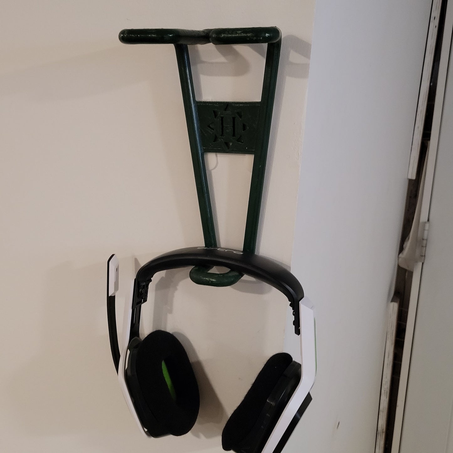 Bar Gaming Headphone Stands